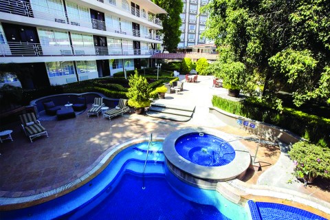 Krystal Satélite María Bárbara - Hoteles - Tlalnepantla