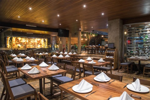 Caipirinha Churrascaría - Restaurantes - Gustavo Baz