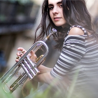 Andrea Motis y La Big Band Infantil y Juvenil de Pavel Loaria